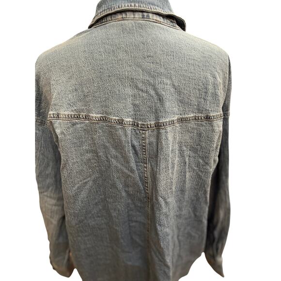 Gloria Vanderbilt Denim Shirt (Size L) - Picture 6 of 8